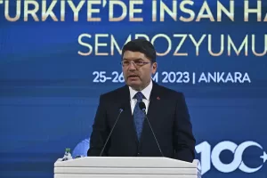 ANKARA (AA) – Adalet Bakanı Yılmaz Tunç, İsrail'in Gazze'ye yönelik