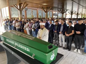 AKSARAY (AA) – Aksaray'da okulda yemek sırası beklerken fenalaşınca kaldırıldığı