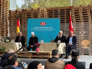 SOLİNGEN (AA) – Almanya'nın Solingen şehrinde, Diyanet İşleri Türk İslam