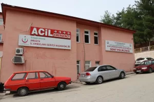 AMASYA (AA) – Amasya'da sandviç yedikten sonra rahatsızlanan 3 lise