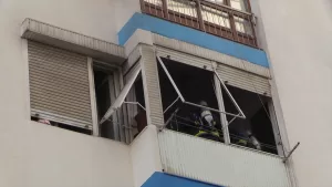 ANTALYA (AA) – Antalya'nın Muratpaşa ilçesinde bir evde çıkan yangında