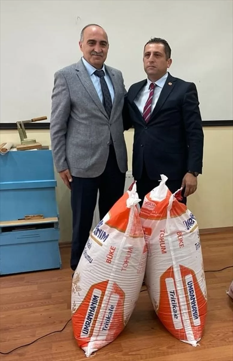 Ardahan'da 225 üreticiye 112 ton “tritikale” tohumu dağıtıldı