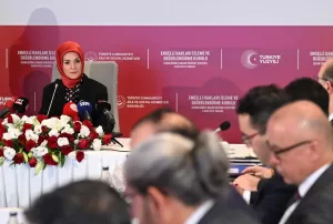 ANKARA (AA) – Aile ve Sosyal Hizmetler Bakanı Mahinur Özdemir