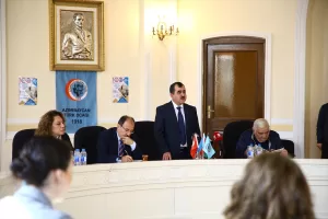 BAKÜ (AA) – Azerbaycan'ın başkenti Bakü'de, Türkiye Cumhuriyeti'nin 100. yılı