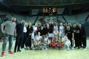 - Antalya Büyükşehir Belediyespor Toroslar Basketbol: 74 - BBC Grengewald: