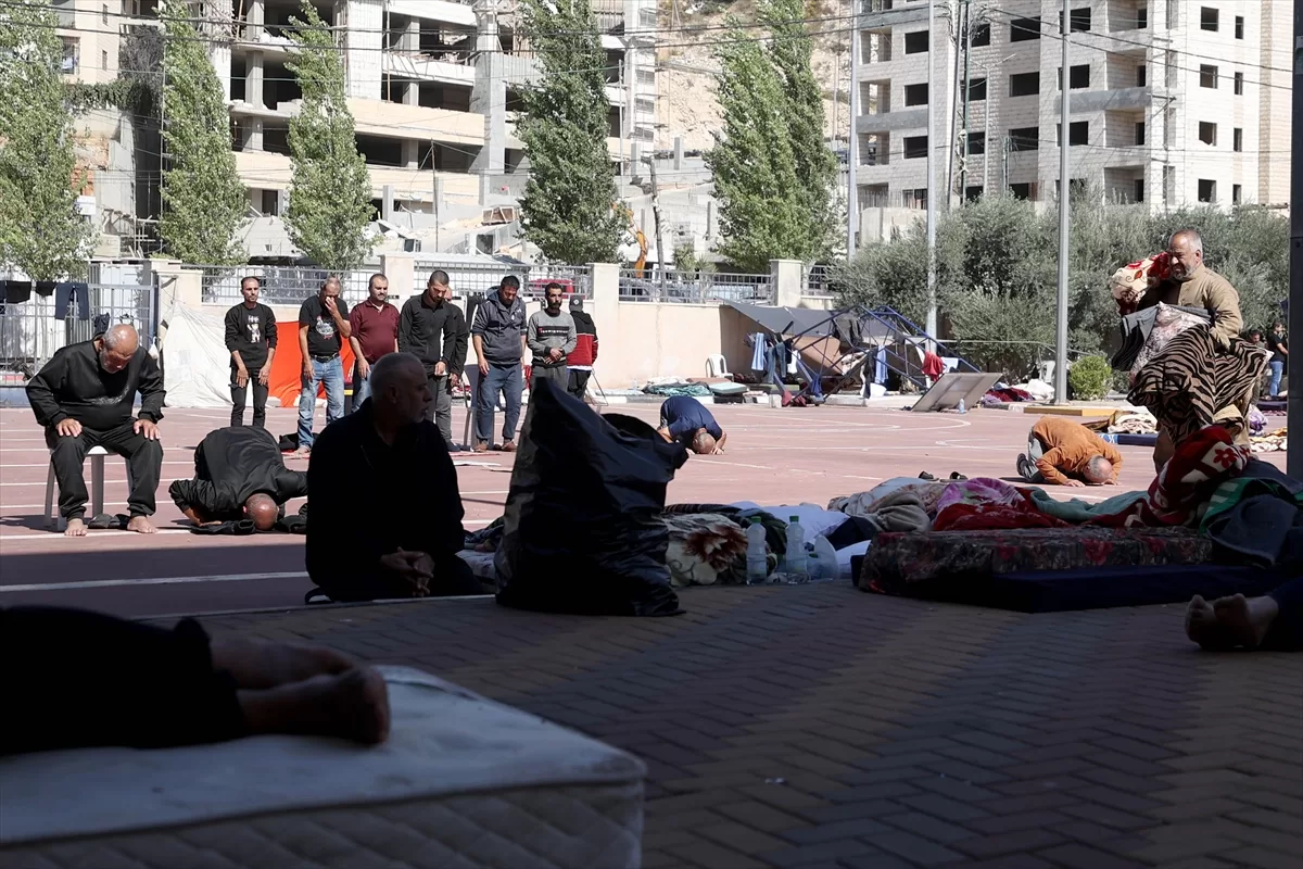 Batı Şeria’da mahsur kalan Gazzeli işçiler, ucunda ölüm de olsa ailelerinin yanına dönmek istiyor
