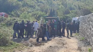 İSTANBUL (AA) – Beykoz'da balık tutmak için gittiği sahilde dalgalara