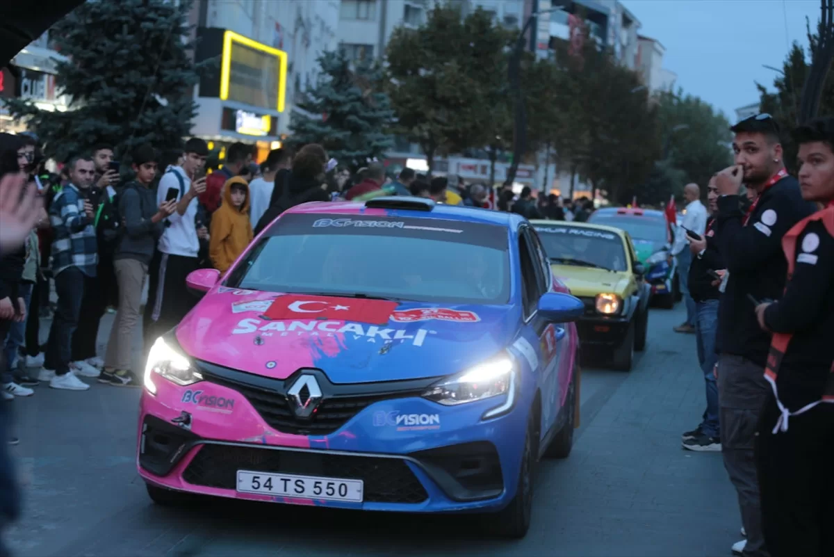 Bolu'da düzenlenen 100. Yıl Rallisi ile Baja Şampiyonası'nın açılış seremonisi yapıldı