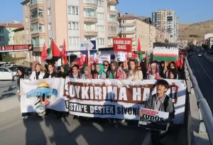 ÇANKIRI (AA) – İsrail'in Gazze'ye saldırılarına tepki göstermek amacıyla Çankırı'da