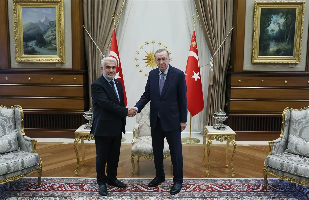 Cumhurbaşkanı Erdoğan, HÜDA PAR Genel Başkanı Yapıcıoğlu'nu kabul etti