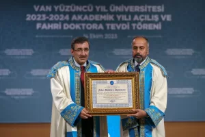 VAN (AA) – Cumhurbaşkanı Yardımcısı Cevdet Yılmaz, "Gazze'de yaşayan toplumun