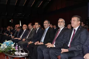 İSTANBUL (AA) – Cumhurbaşkanı Yardımcısı Cevdet Yılmaz, "Siyasi ve politika