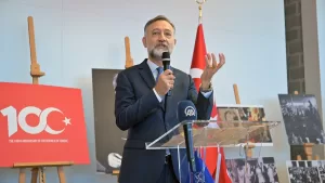 - Türkiye'nin NATO Daimi Temsilcisi Büyükelçi Levent Gümrükçü'nün NATO karargahında