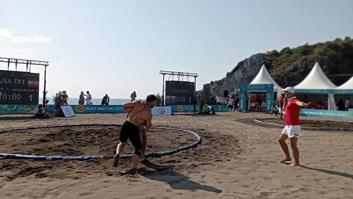 Dünya Plaj Güreşi Şampiyonası'nda final serisi Muğla'da başladı