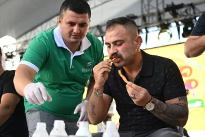 EDİRNE (AA) – Edirne'de 11. Uluslararası Bando ve Ciğer Festivali