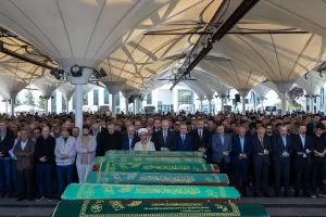 ANKARA (AA) – Ankara'da tedavi gördüğü hastanede hayatını kaybeden eski