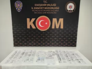 ESKİŞEHİR (AA) – Eskişehir'de "Kafes" operasyonu kapsamında gözaltına alınan 5