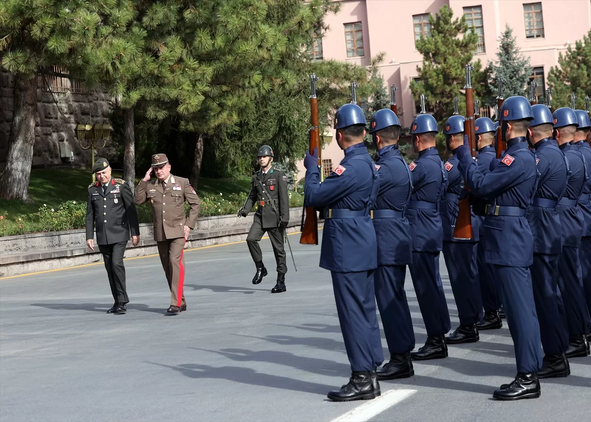 Genelkurmay Başkanı Orgeneral Gürak, Macaristan Genelkurmay Başkanıyla görüştü