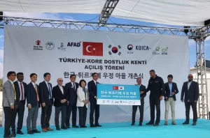 ANKARA (AA) – Hatay'ın Antakya ilçesinde Güney Kore'nin desteğiyle depremzedeler