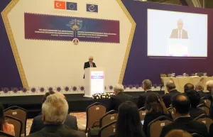 İZMİR (AA) – "Türk Anayasa Mahkemesinin Temel Haklar Alanındaki Kararlarının