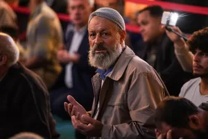 İSTANBUL (AA) – İstanbul'daki camilerde, İsrail'in saldırılarında hayatını kaybeden Filistinliler