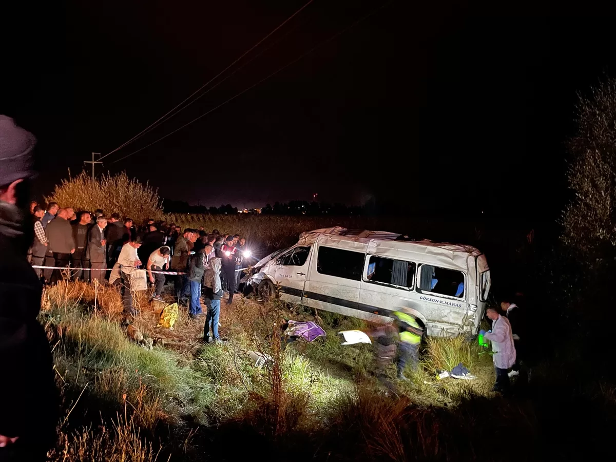 Kahramanmaraş'ta yolcu minibüsünün devrilmesi sonucu 1 kişi öldü, 10 kişi yaralandı