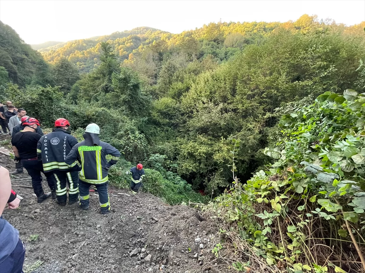 Kocaeli'de arazözün devrilmesi sonucu 1 kişi öldü, 3 kişi yaralandı