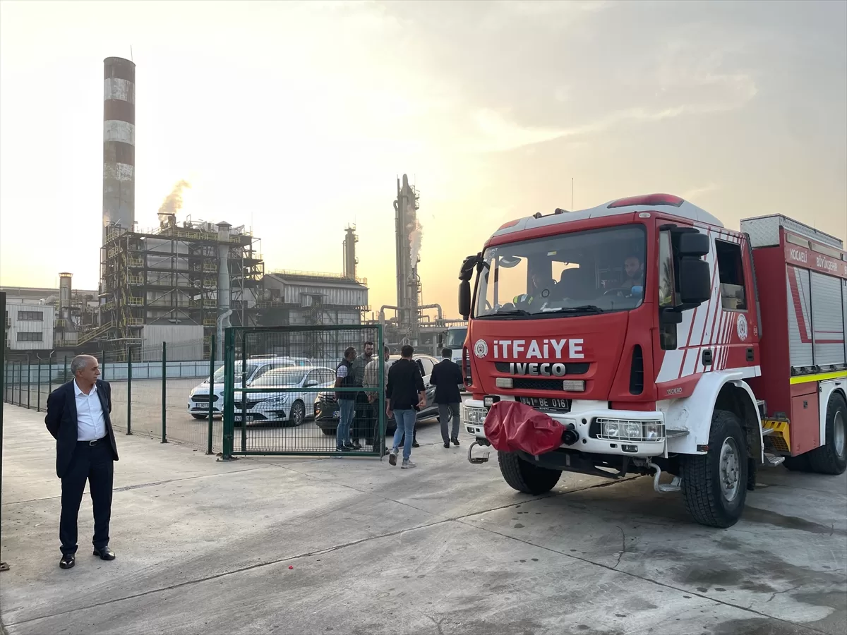 GÜNCELLEME – Kocaeli'de gübre fabrikasında çıkan yangın söndürüldü