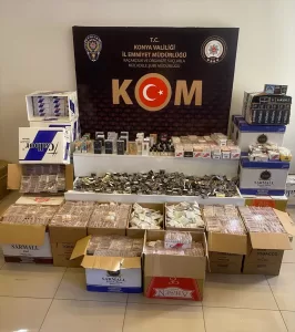 KONYA (AA) – Konya'da düzenlenen kaçakçılık operasyonunda yakalanan 10 şüpheli