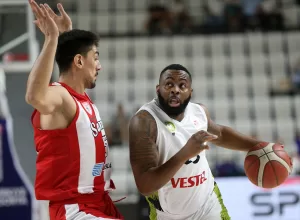 - Manisa Büyükşehir Belediyespor: 90 - Reeder Samsunspor: 60