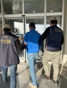 MANİSA (AA) – Manisa'da, FETÖ'ye yönelik "Kıskaç" operasyonu soruşturmasında 15