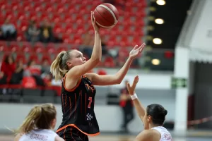 - Melikgazi Kayseri Basketbol: 60 - TTT Riga: 80