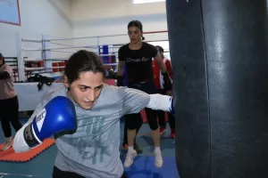 - "Bu yıl 57 kiloda Türkiye şampiyonu oldum. Hedef Avrupa.