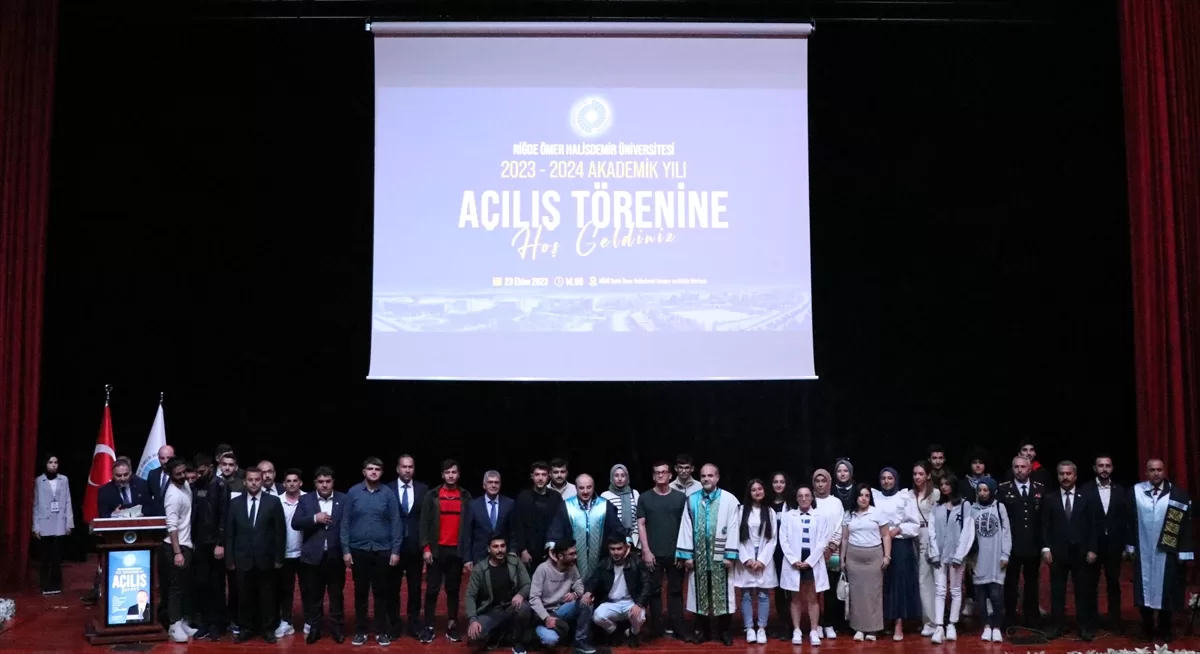 Niğde Ömer Halisdemir Üniversitesi 2023-2024 Akademik Yılı Açılış Töreni gerçekleştirildi