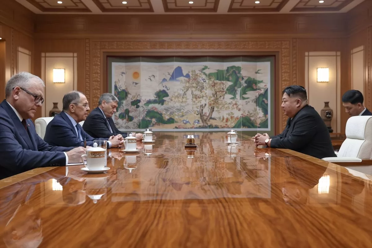 Rusya Dışişleri Bakanı Lavrov, Kuzey Kore lideri Kim ile görüştü