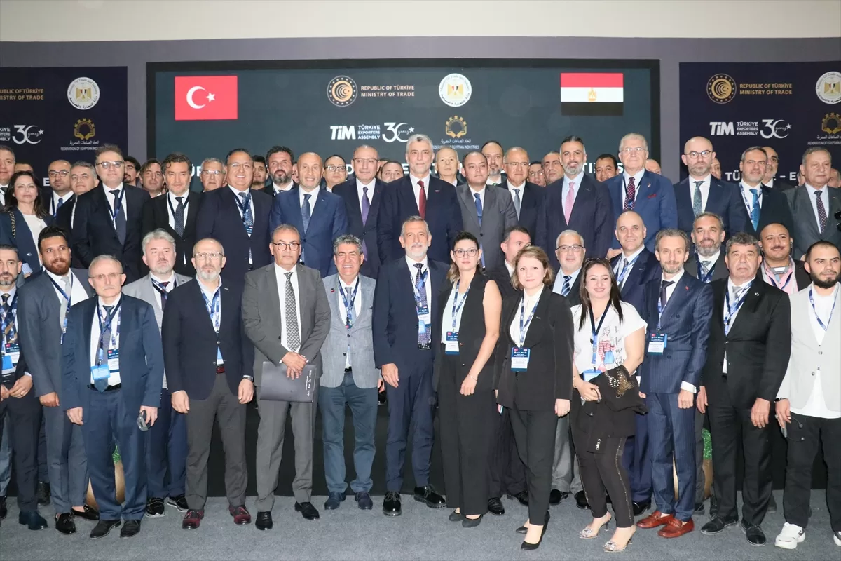 Ticaret Bakanı Bolat’tan yerel para ile ticaret açıklaması