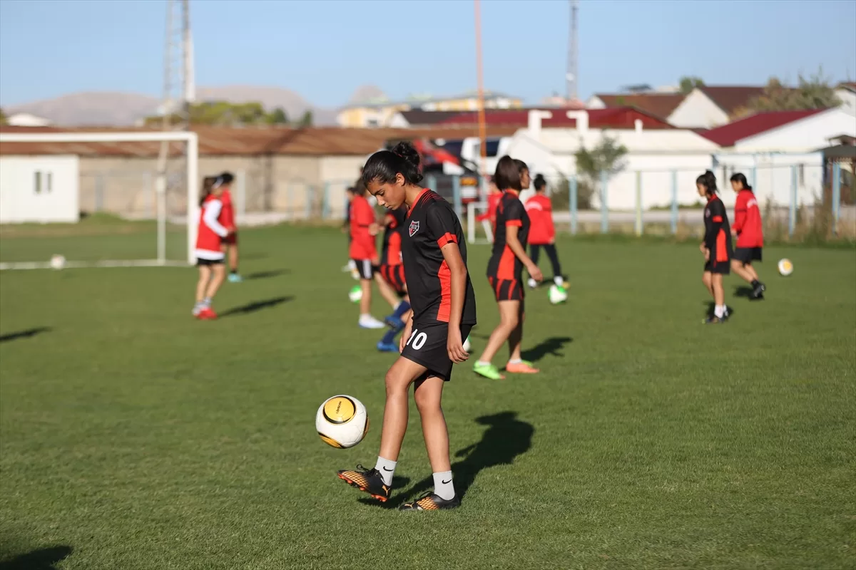 VAN (AA) – YILMAZ KAZANDIOĞLU – Van Büyükşehir Belediyesi Kadın