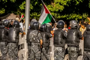 TUNUS (AA) – Tunus’ta düzenlenen Filistin’e destek gösterisine binlerce kişi