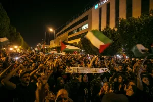 TUNUS (AA) – Tunus’ta, İsrail’in Gazze'deki el-Ehli Baptist Hastanesine yönelik