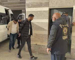 UŞAK (AA) – Uşak'ta 1 kişinin hayatını kaybettiği silahlı kavgaya