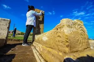 VAN (AA) – EMRE ILIKAN/HAKAN SARI – Van'ın Gevaş ilçesindeki