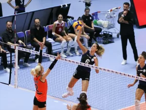 - Karayolları: 1 - Sarıyer Belediyespor: 3