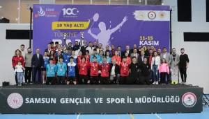 SAMSUN (AA) – Samsun'da düzenlenen 19 Yaş Altı Türkiye Badminton
