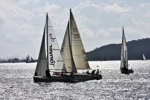 - 16 ülkeden 110 yelkenli yat ile 1000 sporcunun katıldığı