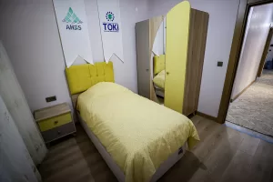 ADIYAMAN (AA) – Adıyaman Valisi Osman Varol, il genelinde afetzedelere