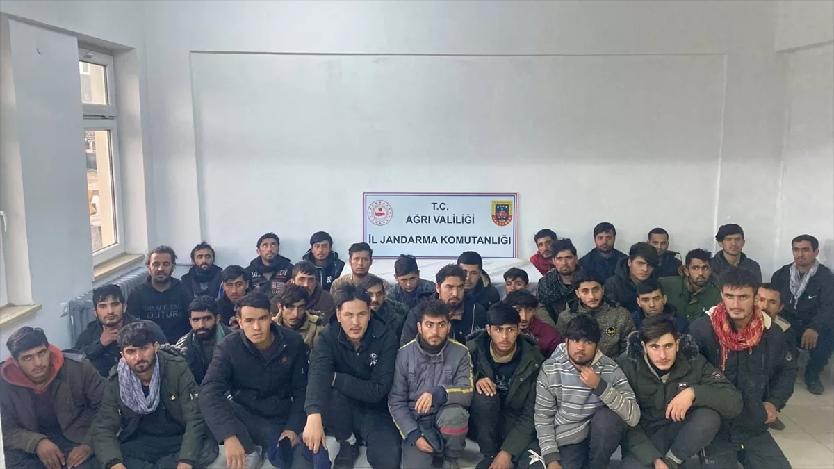 Ağrı'da 36 düzensiz göçmen yakalandı