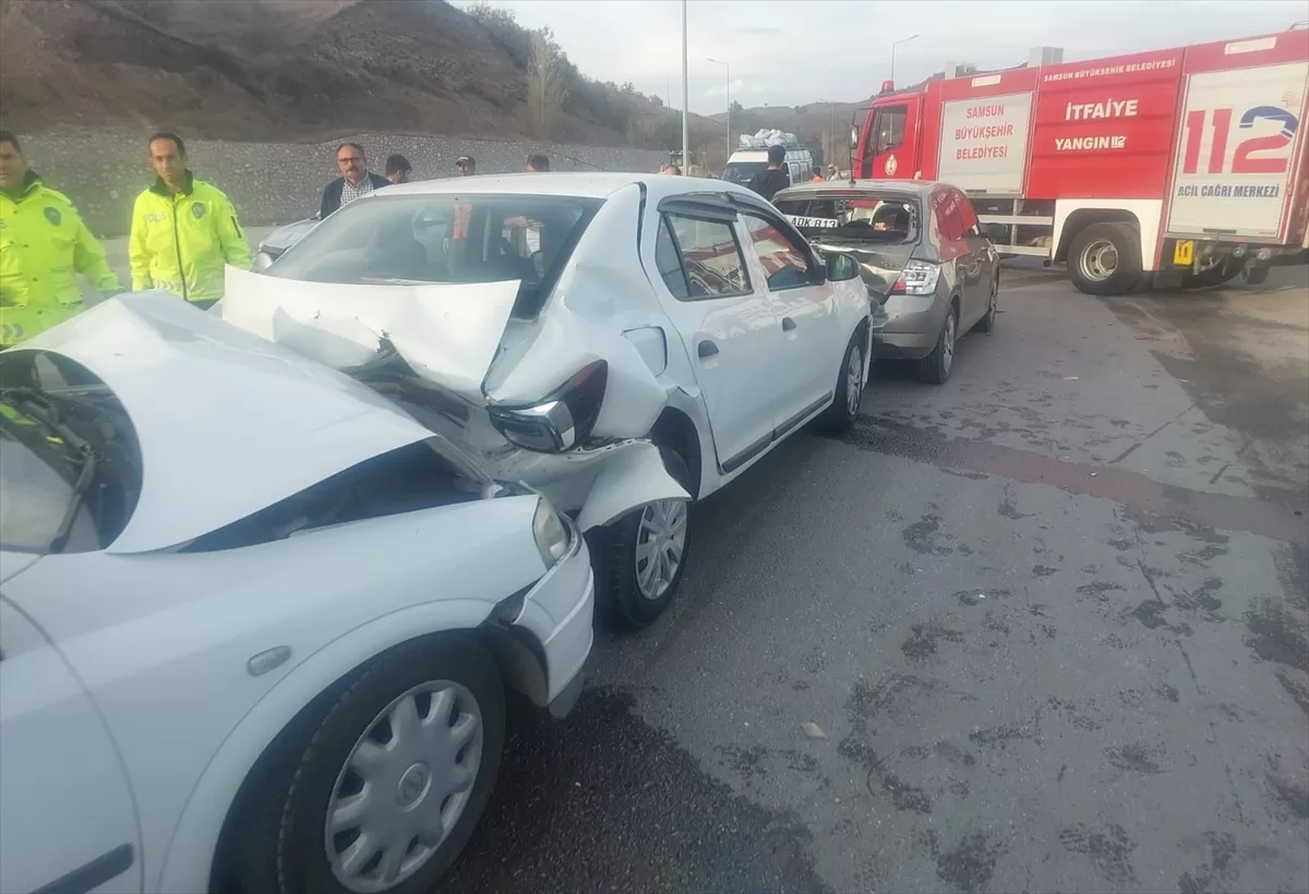 Amasya'da zincirleme trafik kazasında 5 kişi yaralandı