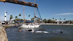 ANTALYA (AA) – Antalya'nın Manavgat ilçesinde şiddetli fırtınada batan tekne