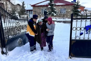 ARDAHAN (AA) – Ardahan'ın Çıldır ilçesinde, kar nedeniyle yolu kapanan