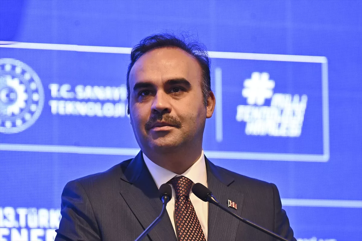 Bakan Kacır, 13. Türkiye Enerji Zirvesi'nde konuştu:
